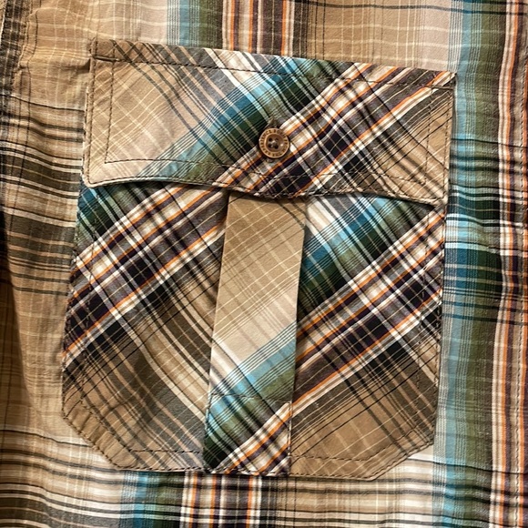 Prana. Men’s Button Down Shirt. Size Medium - Picture 3 of 3